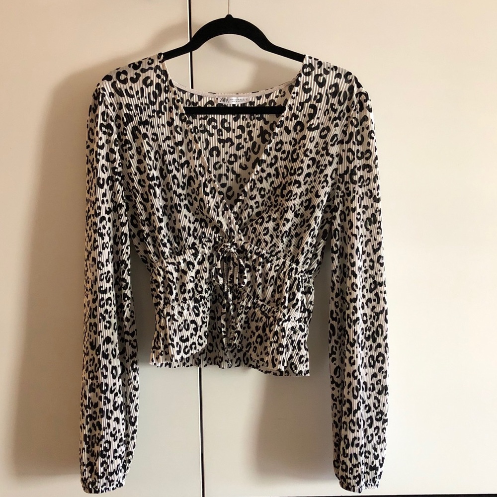 Zara leopard print blouse with tie waist